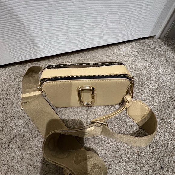 Like new worn a few times retails for 325 plus tax - Picture 7 of 11